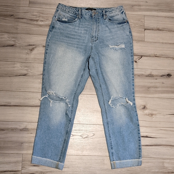 Bluenotes High Rise Mom Jean - Picture 1 of 5